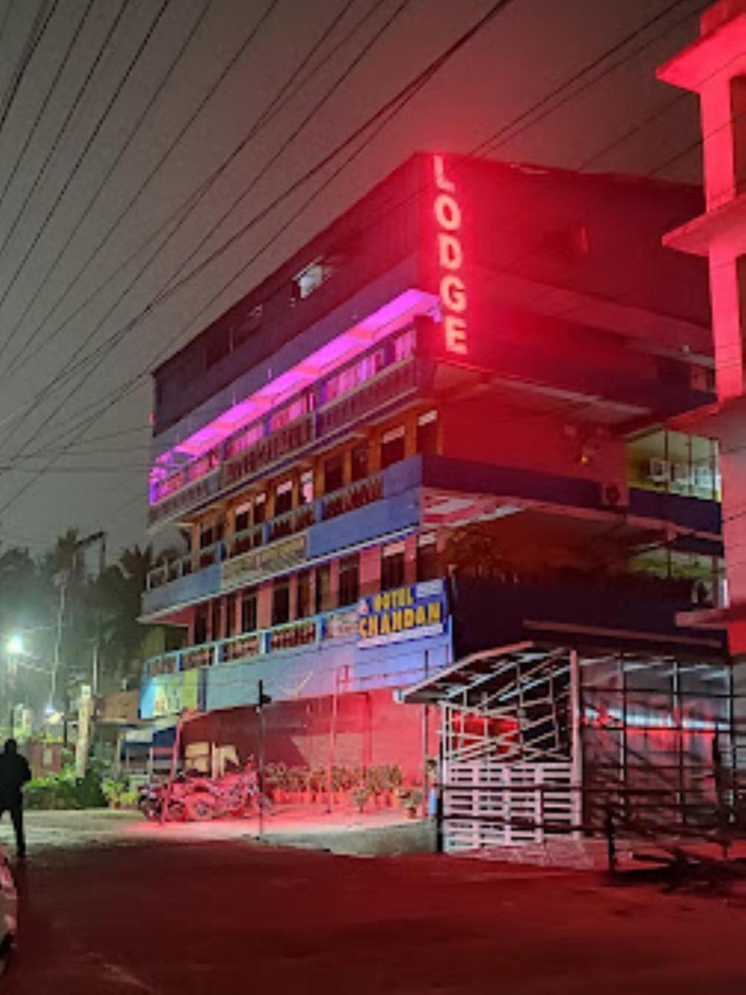 Hotel Chandan,Μπουμπάνεσβαρ Εξωτερικό φωτογραφία